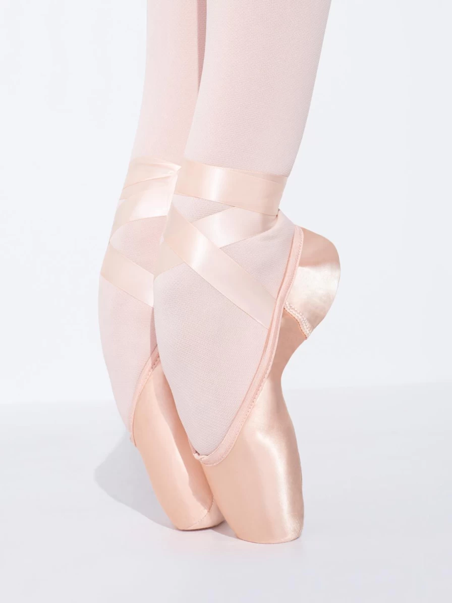 Capezio Airess Firm Pointe Shoes - Broad Toe for Ballet in Petal Pink